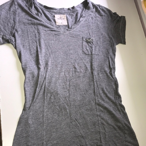 Hollister Basic Grey V-Neck - Picture 1 of 3